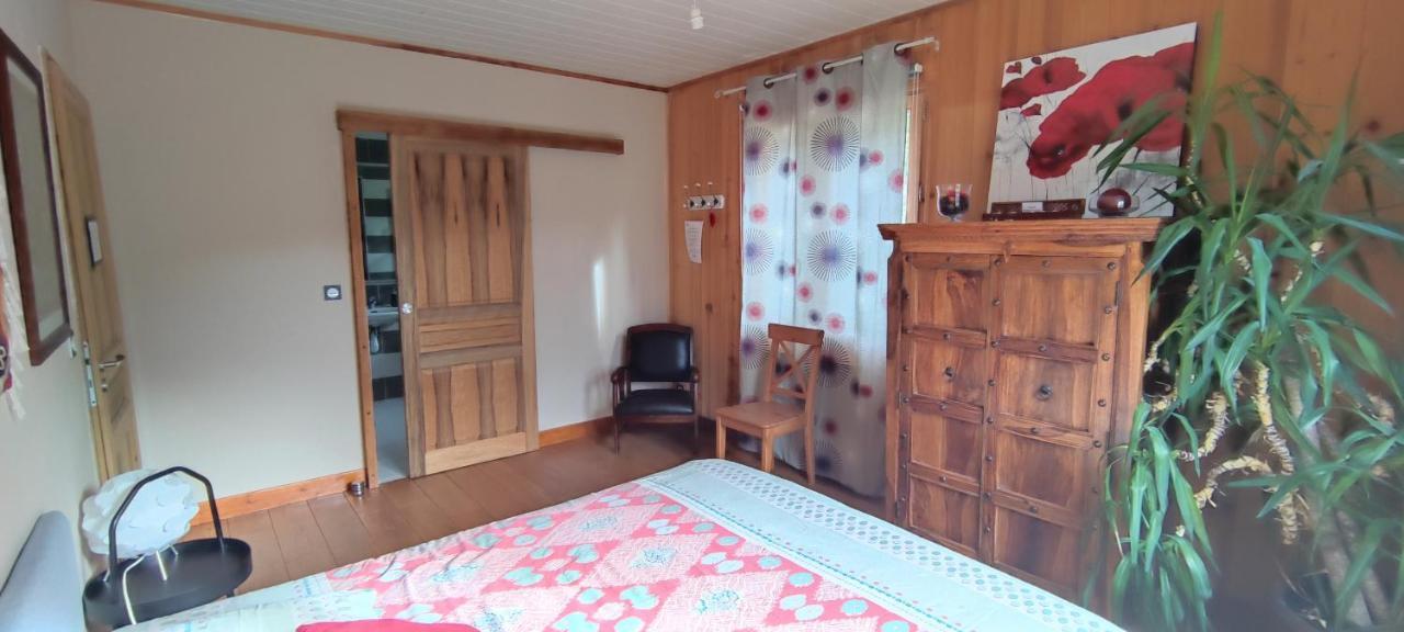 Maison D'Hotes Le Shorten Heches Екстер'єр фото
